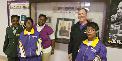 Cardozo High School students with Frazier O'Leary, member of the Board of Directors of the PEN/Faulkner Foundation and the Toni Morrison Society